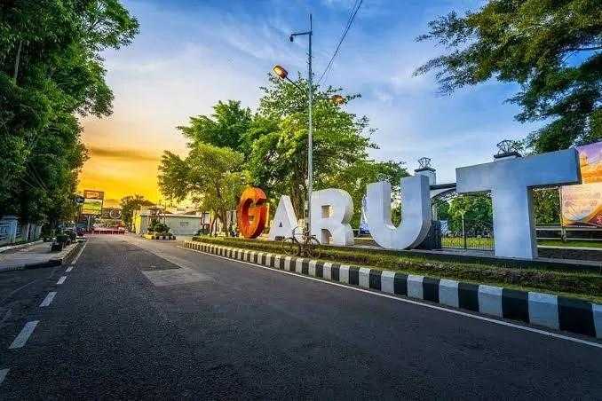 Kehidupan Sosial Budaya Garut