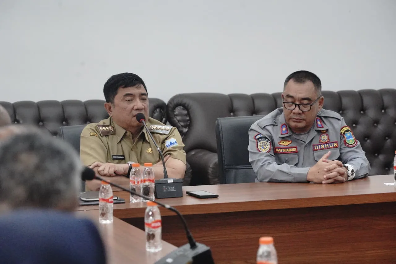 Bupati Garut Minta Truk ODOL dan Parkir Liar Ditertibkan