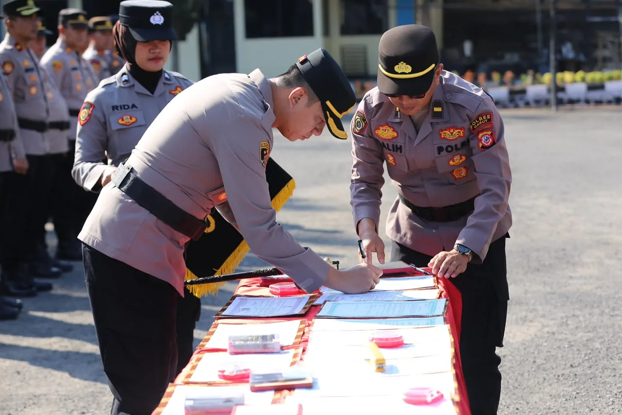 Polres Garut Gelar Mutasi Perwira, Kapolres Tekankan  Pelayanan Publik