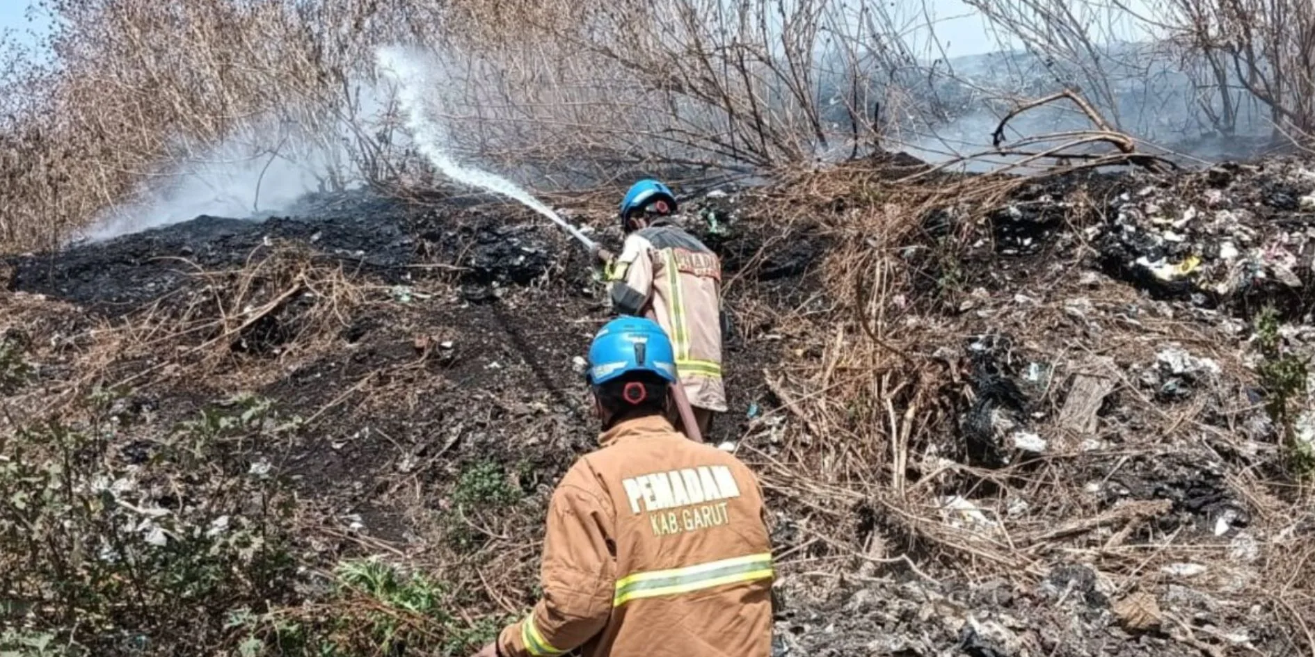 Kebakaran Lahan di Garut Melonjak Tajam, Capai 335 Per Oktober 2026