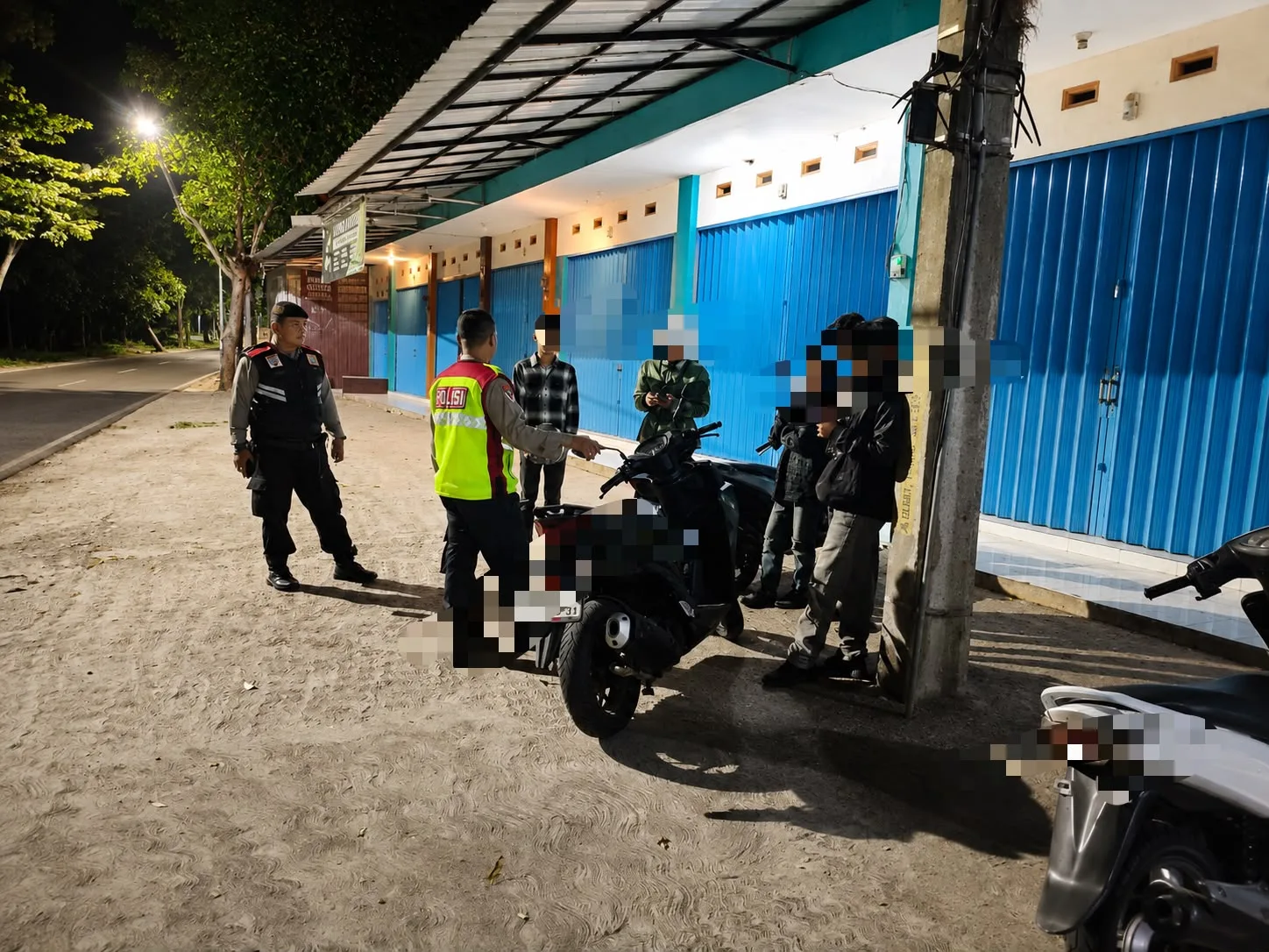 Jaga Kamtibmas di Area Sawah Lega Garut, Polisi Bubarkan Balapan Liar