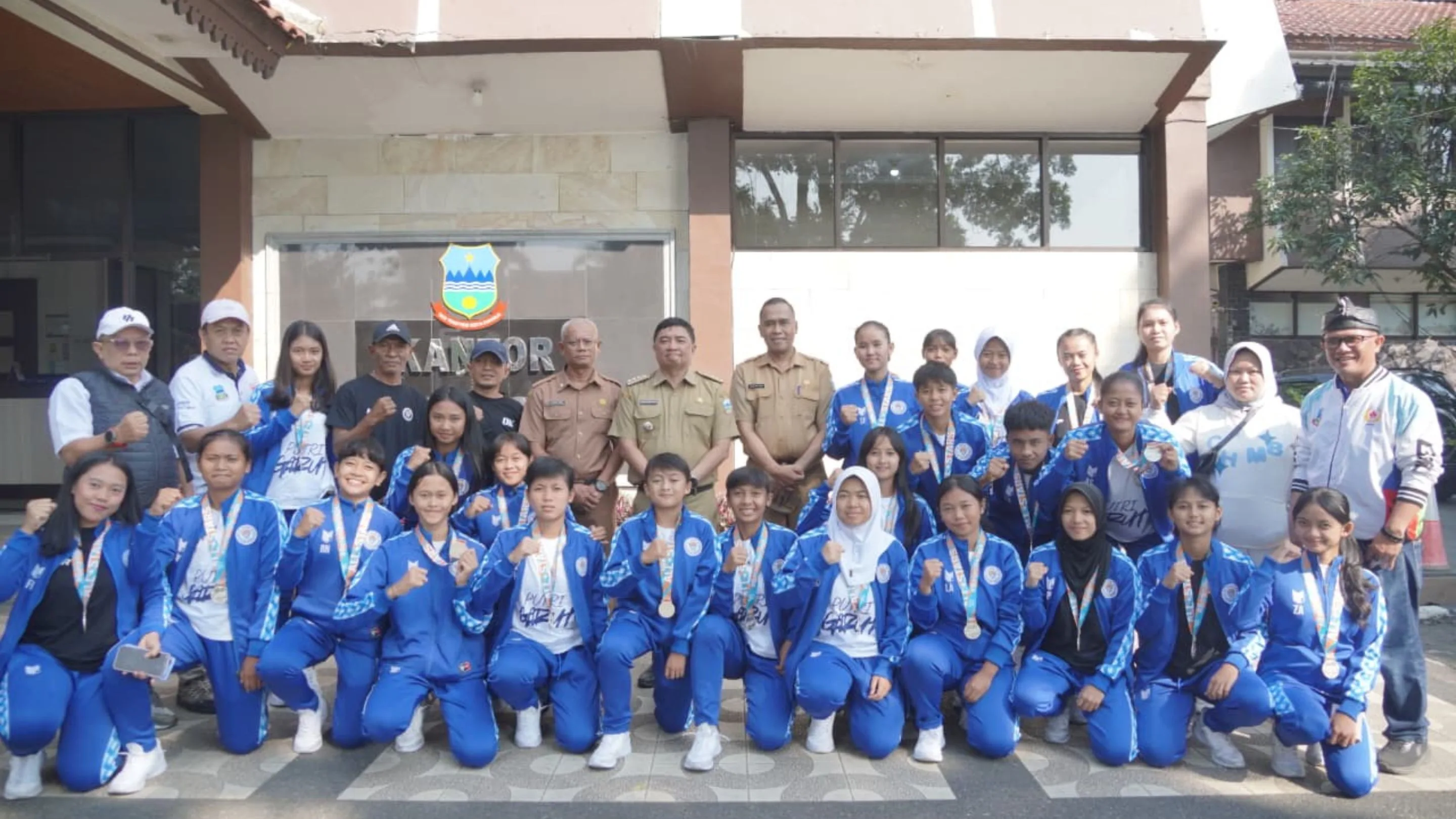 Tim Putri Garut Ukir Sejarah Jadi Runner Up di Hydroplus Soccer League All Stars U-18