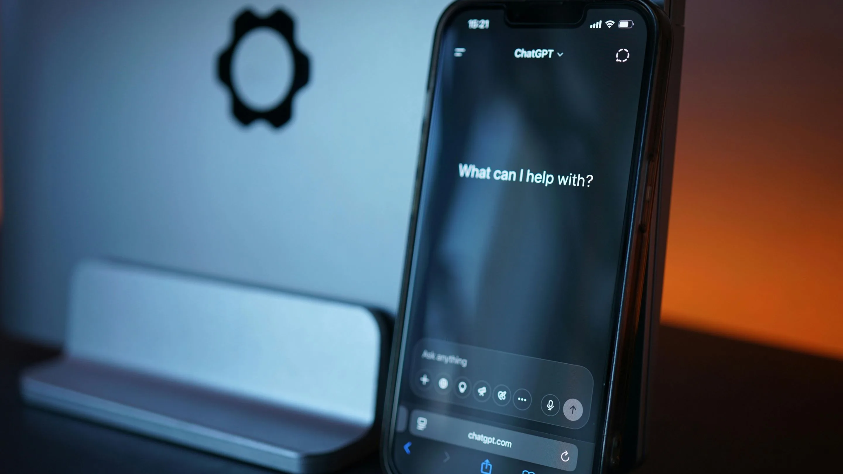 OpenAI Resmi Rilis Aplikasi ChatGPT for Teens Khusus Bagi Remaja