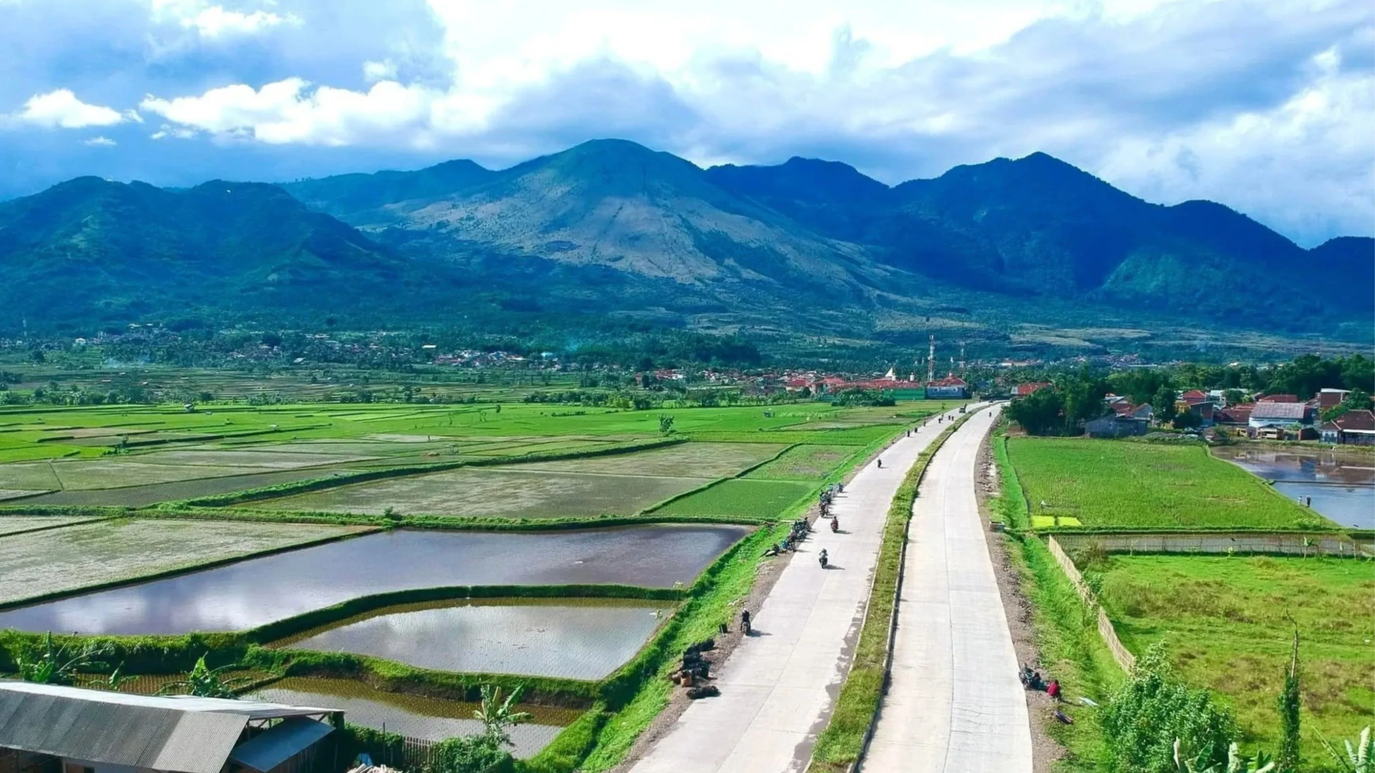 Garut Catat 3,5 Km Jalan Rusak Berat, Masuk Empat Besar di Jawa Barat