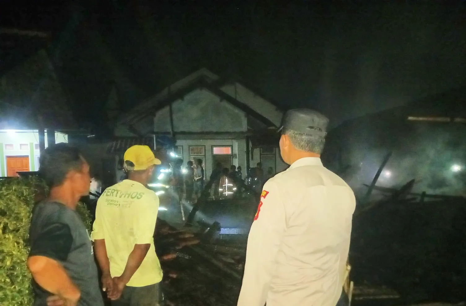 Diduga Gas 3 Kg Bocor, Rumah Panggung Milik Buruh di Cigedug Garut Ludes